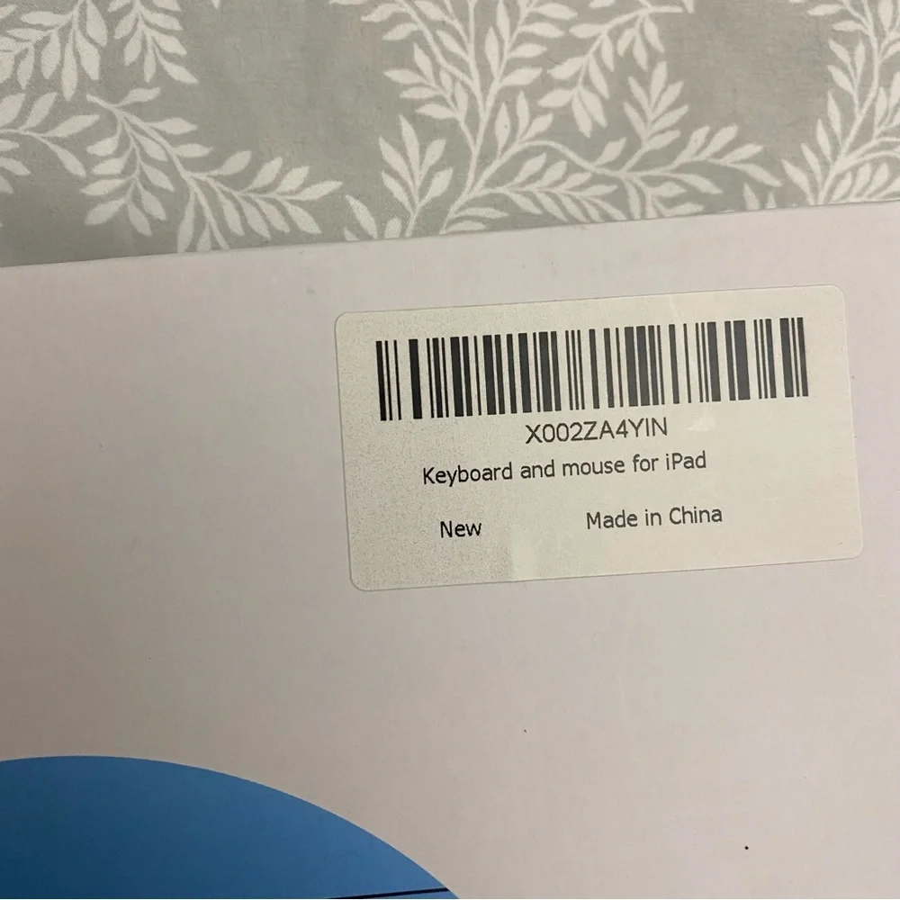 NWT Wireless Keyboard and Mouse Set